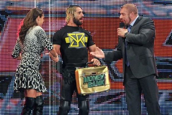 Raw: Στο main event του Royal Rumble o Seth Rollins! (videos+photos)