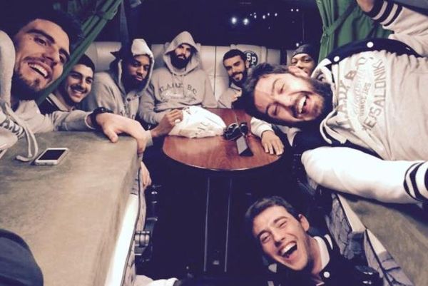 ΠΑΟΚ: Έφθασε Παρίσι και συνεχίζει (photos)