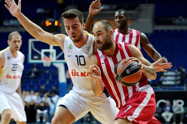 Ολυμπιακός: Για τη νίκη στην Κωνσταντινούπολη