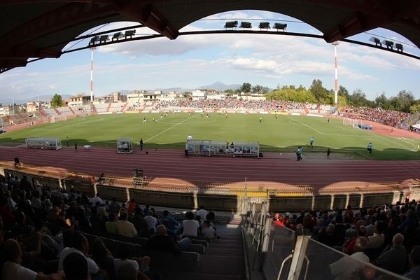 Football League: Μάχη στο Αλκαζάρ