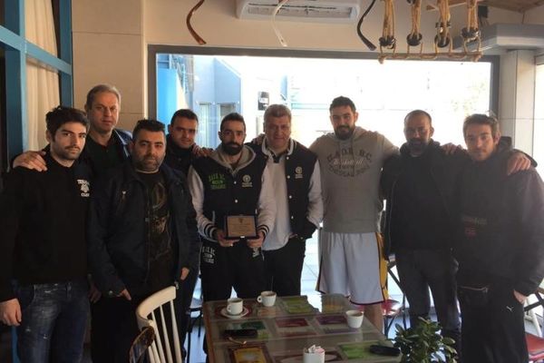 ΠΑΟΚ: Τιμή από τους φιλάθλους (video+photos)
