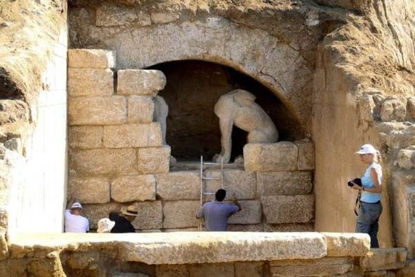 Αμφίπολη – Ντόροθι Κινγκ:  Δεν είναι η Ολυμπιάδα στον τάφο