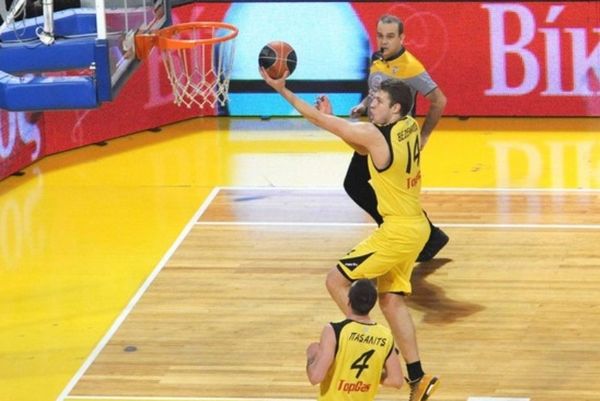 Βεζένκοφ: «Να προσέξουμε εμάς, όχι τον ΠΑΟΚ»