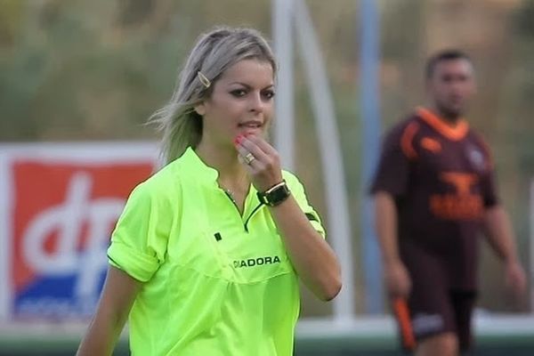 Σιγά παιδιά, το κορίτσι… (video)