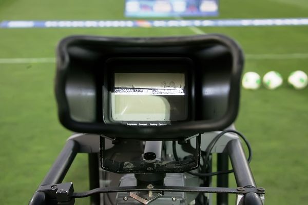 Super League: Συζητήσεις με Nova για επέκταση στης συνεργασίας