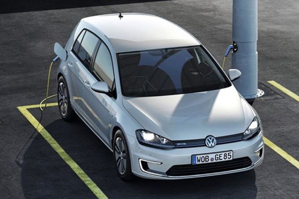 Το μηδενικών ρύπων e-Golf. Ή μήπως όχι; (vid)