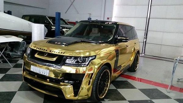 O «διάβολος» οδηγεί Range Rover
