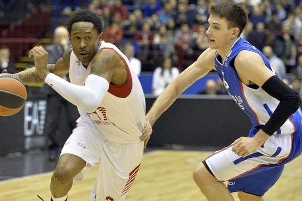 Ευρωλίγκα: Αρμάνι Μιλάνο - Εφές Αναντόλου 71-73 (video)