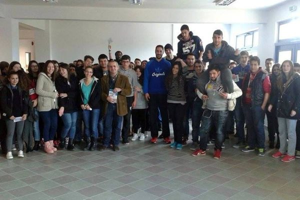 Κόροιβος Αμαλιάδας: Αποθέωση στο 2ο ΓΕΛ (photos)