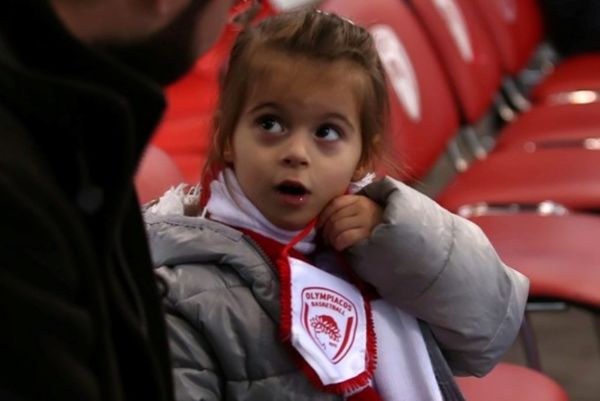 Ολυμπιακός: Πλημμύρισε παιδιά το ΣΕΦ (photos)