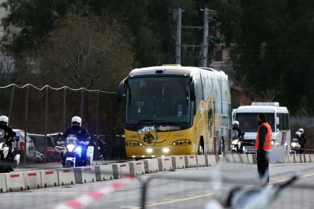Ολυμπιακός – ΑΕΚ: Στο Φάληρο η Ένωση (photos)