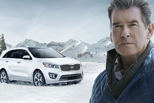 Ο Pierce Brosnan και το Kia Sorento (vid)