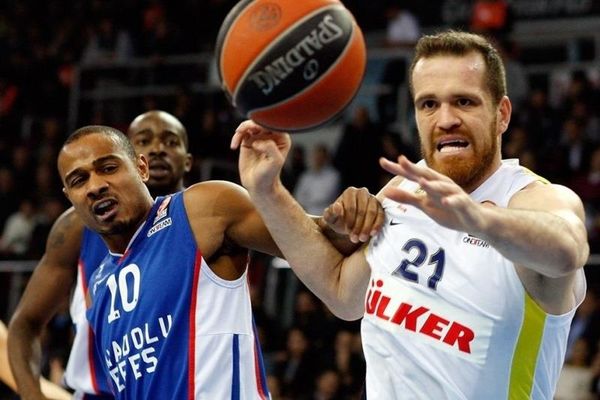 Ευρωλίγκα: Εφές Αναντόλου - Φενέρμπαχτσε/Ούλκερ 71-77 (video)