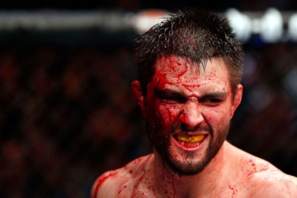 UFC: «Ψήνονται» Carlos Condit και Thiago Alves