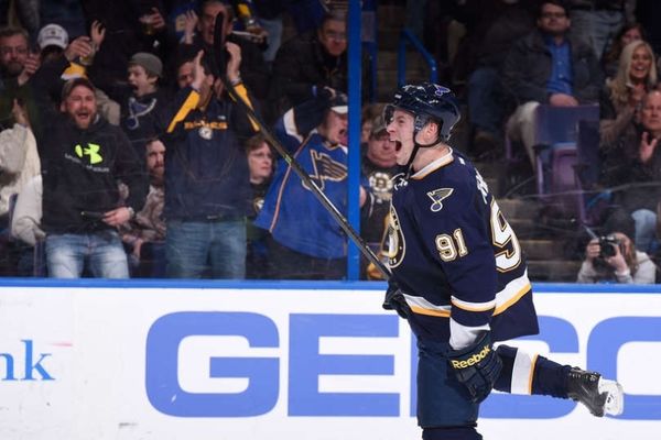 NHL: «Τριαντάρης» ο Tarasenko (videos)