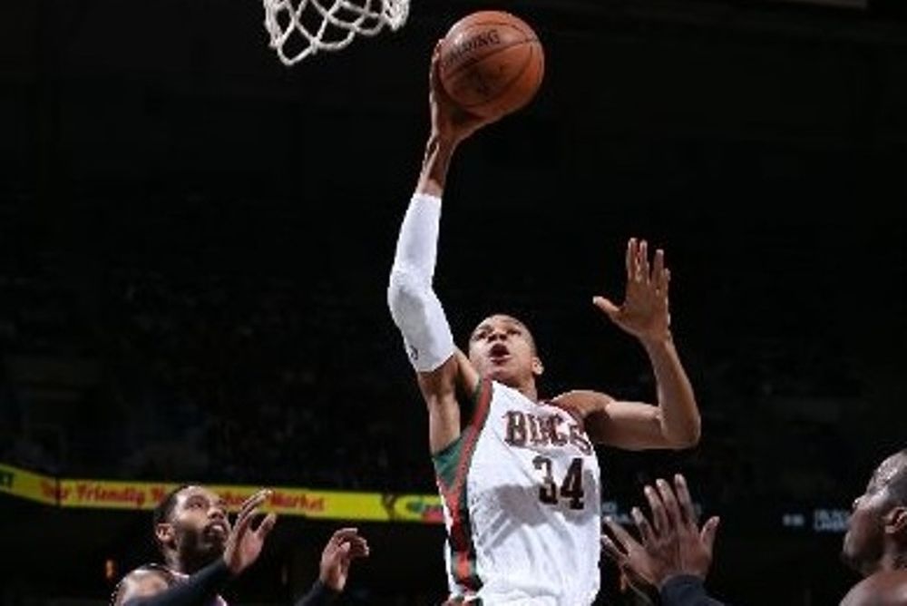 NBA: Στο Νο 2 ο Αντετοκούνμπο (video)
