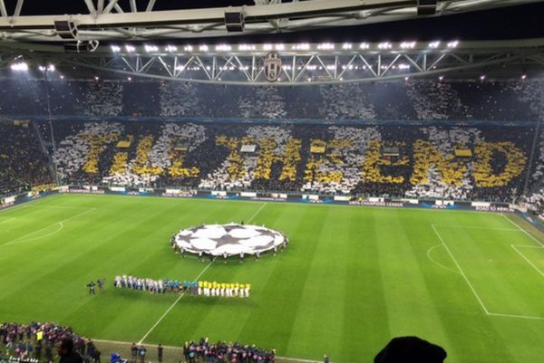 Απίστευτο κορεό από τους τιφόζι της Γιουβέντους (video)