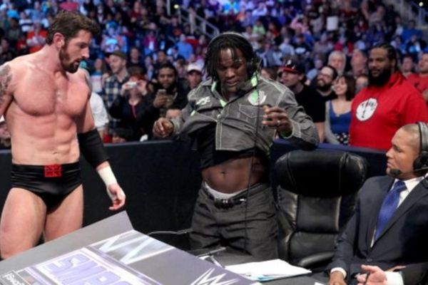 SmackDown: Η ζώνη στον… R-Truth (photos+videos)