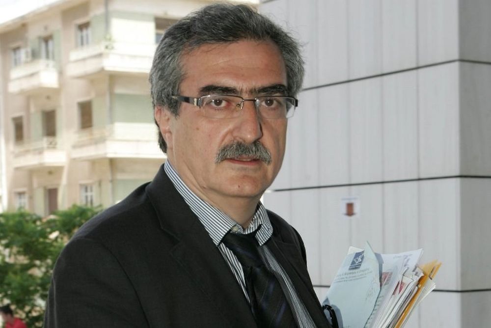 Φωτάκης: «Σκάνδαλο η απόφαση για τα δελτία»