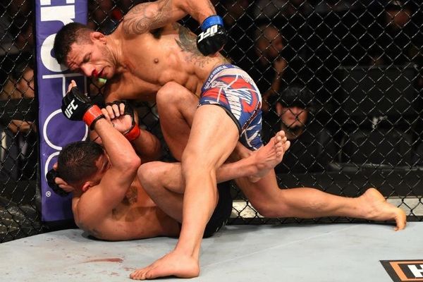 UFC 185: Σοκ στο Ντάλας, νέος πρωταθλητής ο Dos Anjos