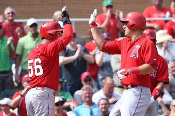 MLB: Δύο homers για Mike Trout (videos)