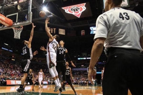 NBA: Τέταρτη σερί ήττα για Αντετοκούνμπο