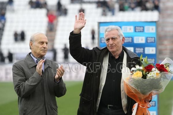 ΠΑΟΚ: Αποθέωση για Μουσελεμίδη (video)