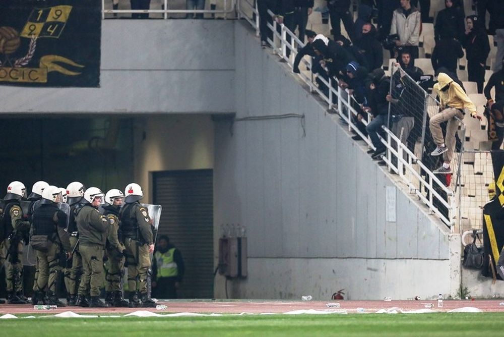 ΕΠΟ: Αφαίρεση 3 βαθμών και 17.000 πρόστιμο στην ΑΕΚ