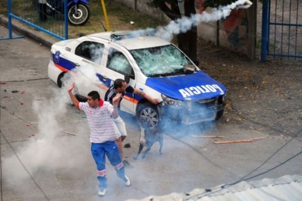 Αργεντινή: Πυροβολισμοί έξω από το γήπεδο της Άρσεναλ (videos)