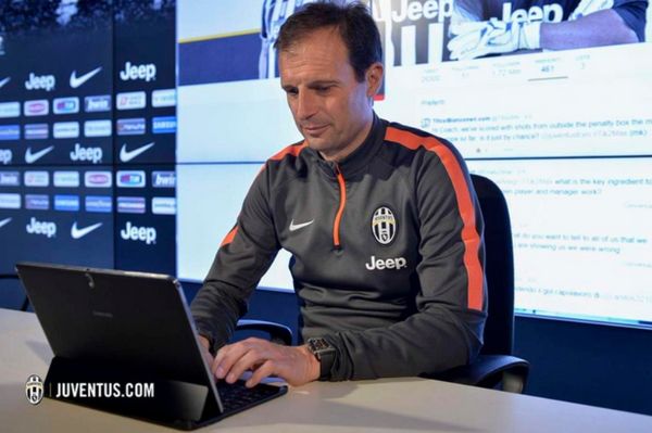 Τα έδωσε όλα ο Αλέγκρι στον ύμνο της Γιουβέντους (videos)