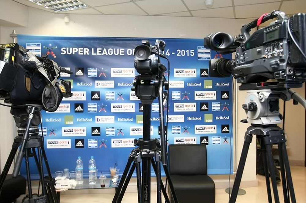 Super League: Η ανακοίνωση για την επέκταση της συμφωνίας με Nova