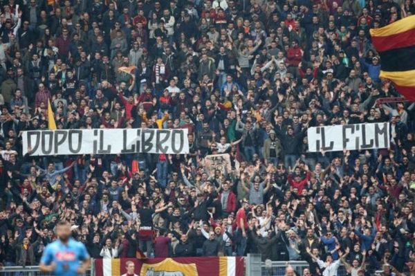 Αλγεινά πανό από τους τιφόζι της Ρόμα (photos)