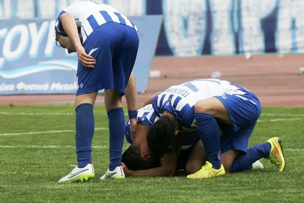 Λαμία: «Χειροκροτήστε τον… μεγάλο Ηρακλή»