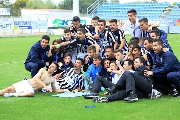 ΠΑΟΚ Κ15: Χάρηκαν τον τίτλο με την ψυχή τους (photos)