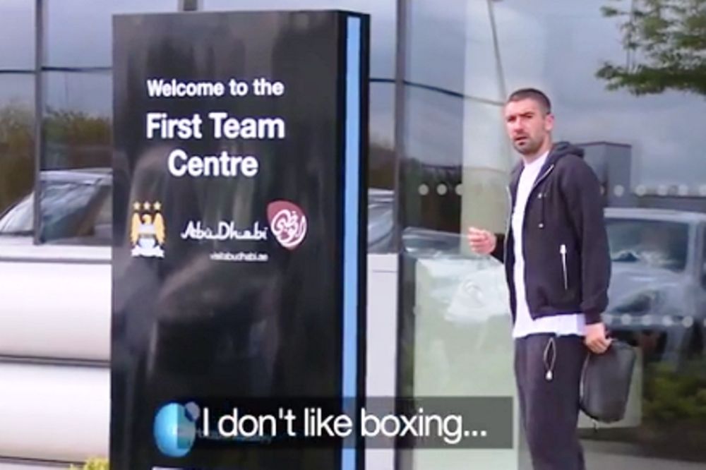 Μάντσεστερ Σίτι: Οι προβλέψεις για τη μάχη Mayweather – Pacquiao (video)