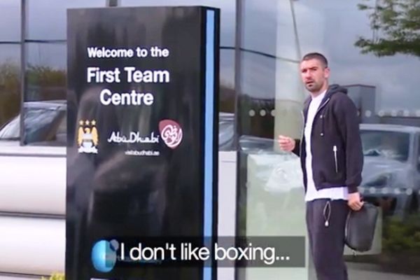 Μάντσεστερ Σίτι: Οι προβλέψεις για τη μάχη Mayweather – Pacquiao (video)