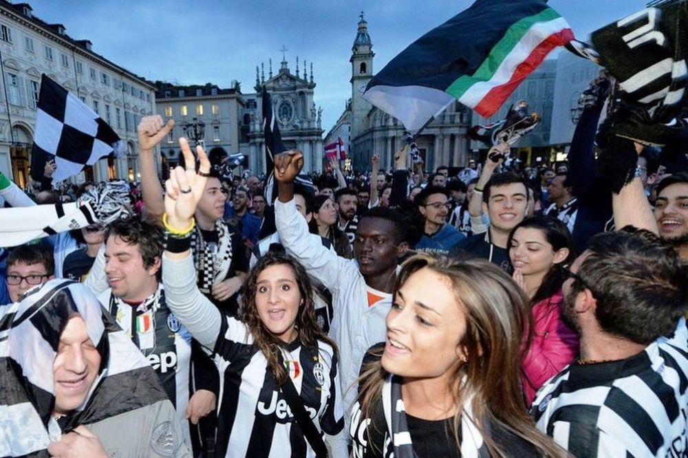 Γιουβέντους: Χαμός στο Τορίνο για τον τίτλο (photos+video)