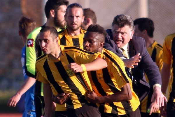 Άρης: Δεν παρατά τα… όπλα