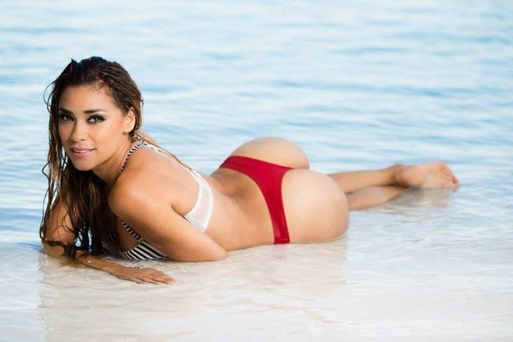 Την… κουνάει την… αχλαδιά!