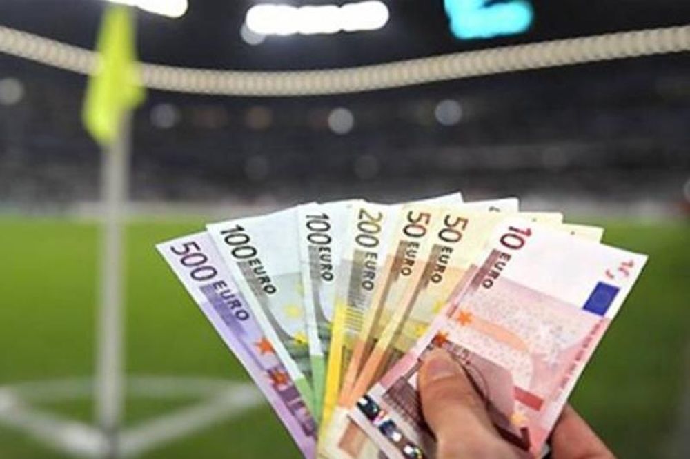 «Τσίμπησε» 22 χιλιάρικα μ’ ένα ευρώ!