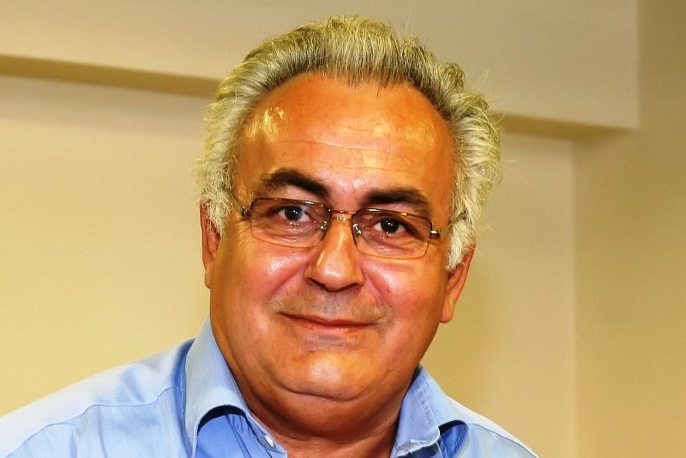 Παπαδόπουλος: «Απόσυρση για την ιστορία και την αξιοπρέπεια του Πιερικού