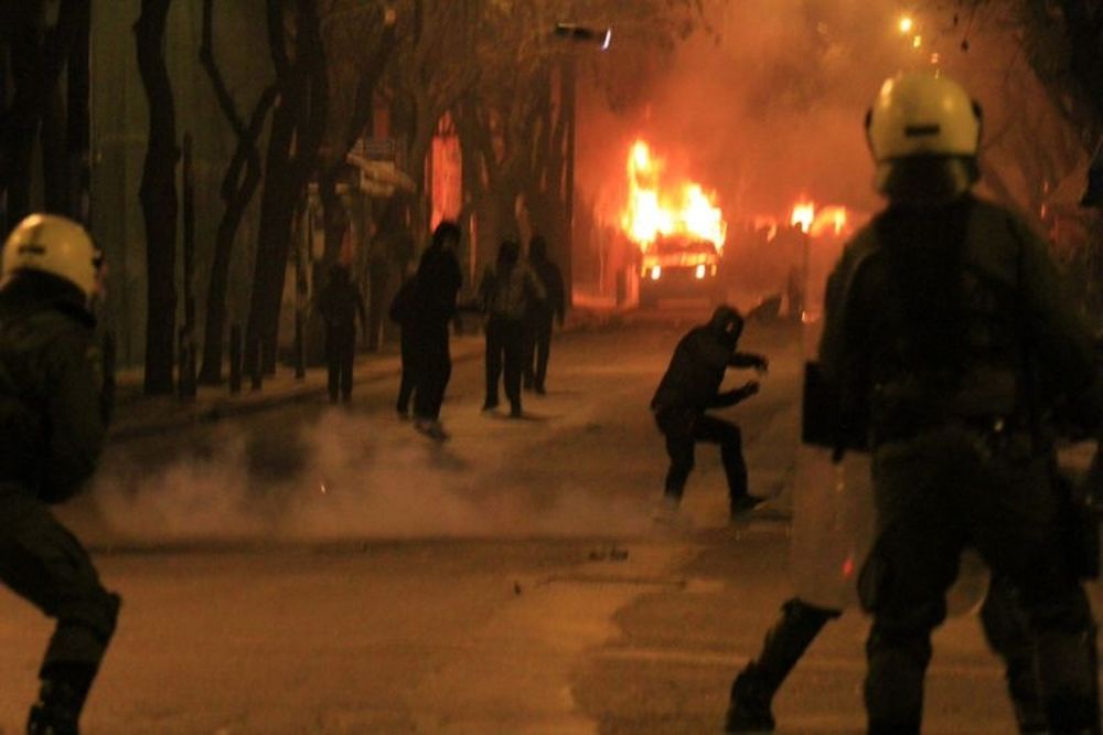 Επεισόδια στον Πειραιά μετά την ήττα