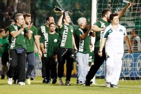 Παναθηναϊκός: Αποθέωσαν τους πρωταθλητές