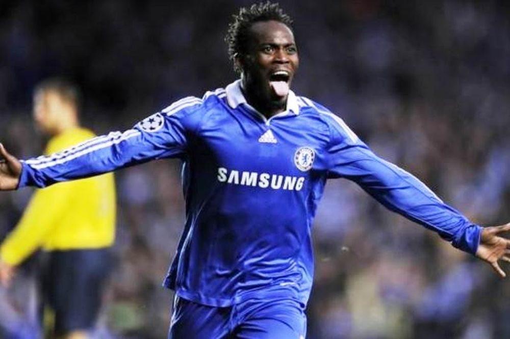 Live η πτήση του Εσιέν