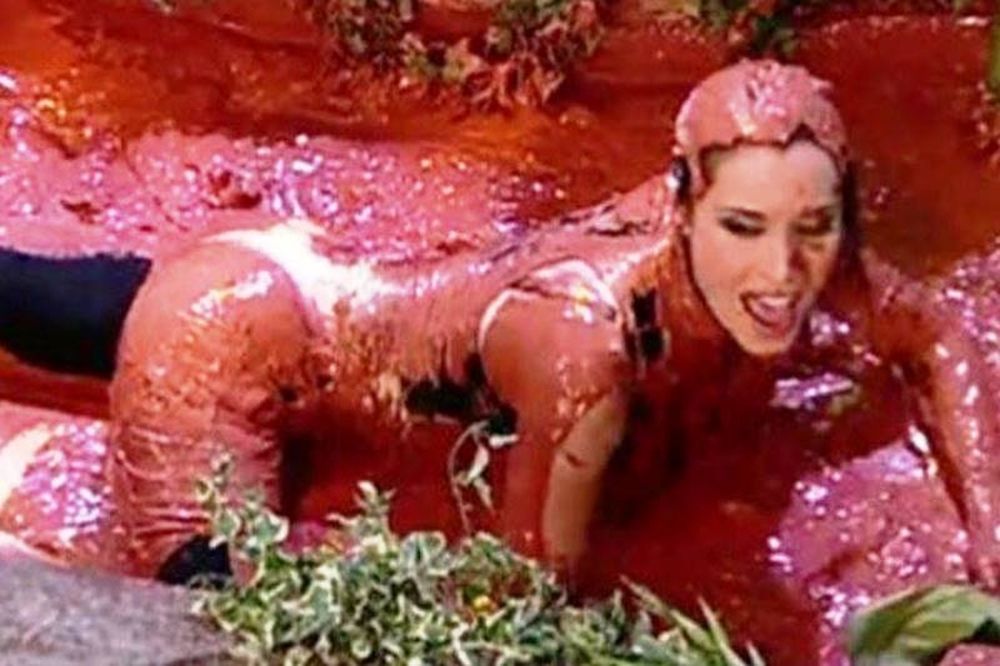 Από την αγκαλιά του Ράμος στις… λάσπες!