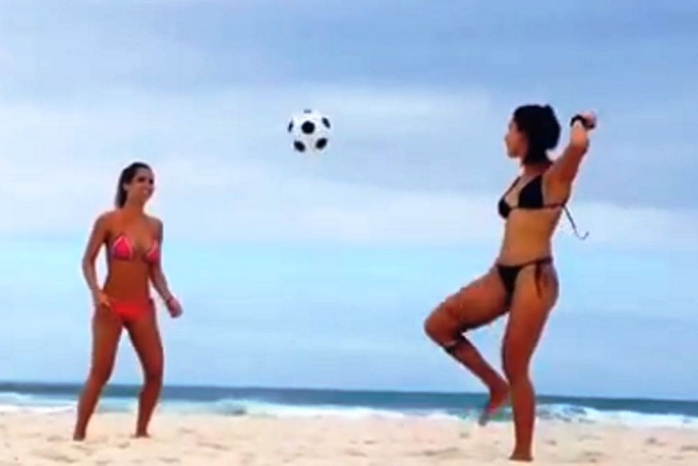 Μεγάλη μπάλα τα κορίτσια! (video)