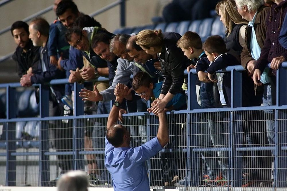 Αστέρας Τρίπολης: Το… καυτό φιλί στον Βεργέτη! (photos)