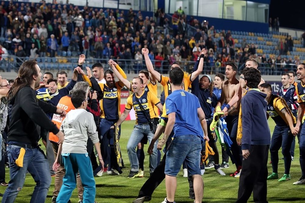 Φωταγωγήθηκε η Τρίπολη για Αστέρα