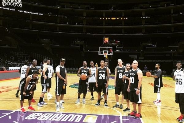 Η Κίμ Καρντάσιαν έκλεισε το γήπεδο των Lakers για… έκπληξη στον Γουέστ! (photos+videos)