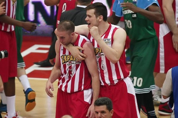 Ολυμπιακός: Συγχαρητήρια από ΠΑΕ